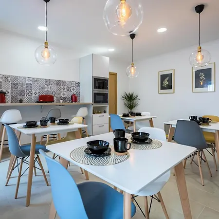 Comtesse Lisbonne By Homing *