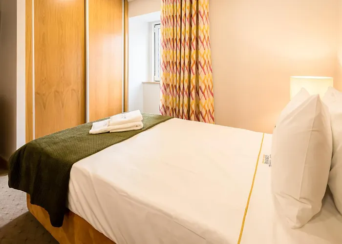 Comtesse Lisbonne By Homing